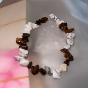 Howlite and tigers eye
